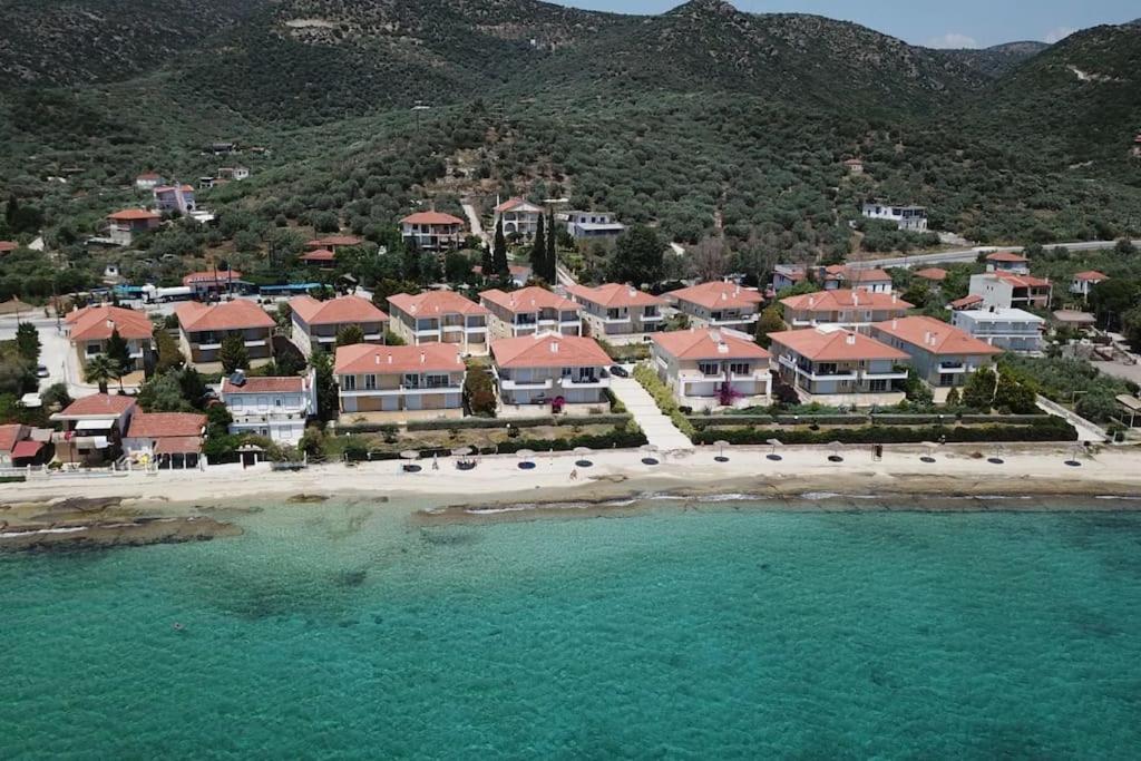 Golden Coast Panagias Apartment Volos Luaran gambar